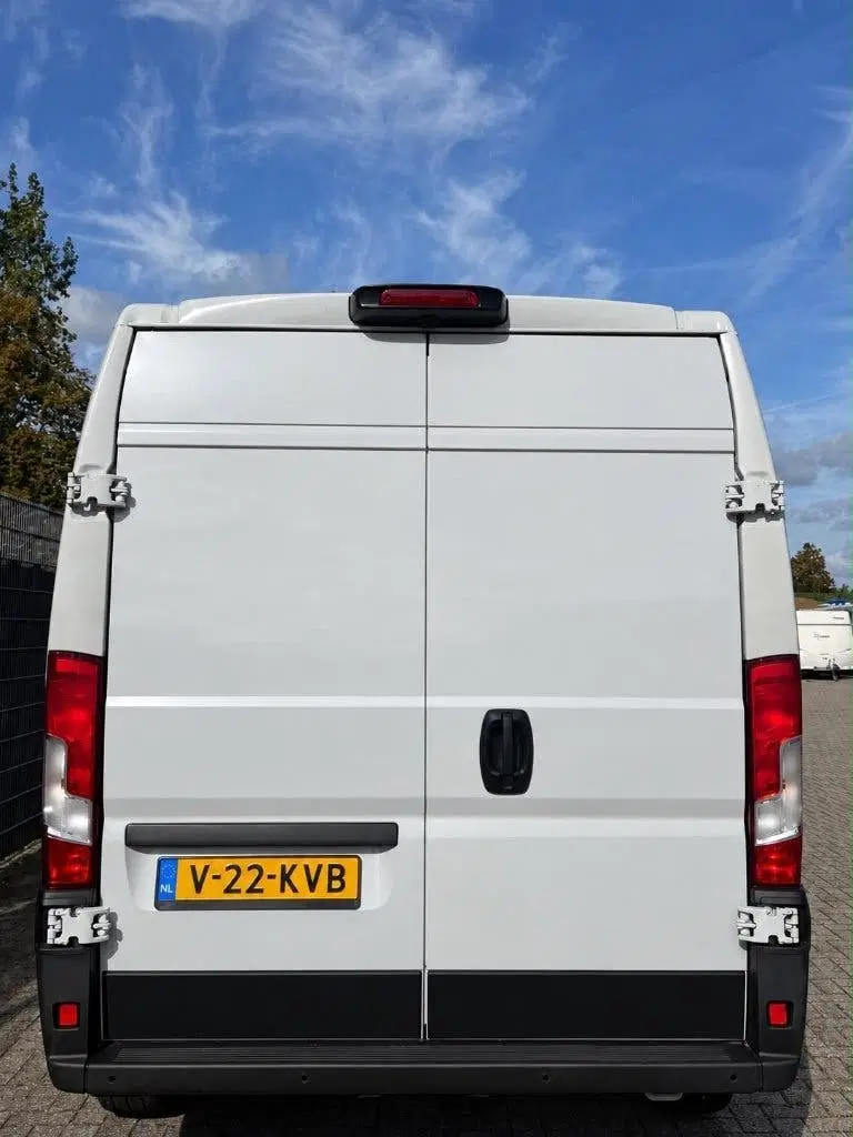 Fiat Ducato 33 L3H2 2.2 MJ E6E 140 pk 103kW uit 2024, foto 4