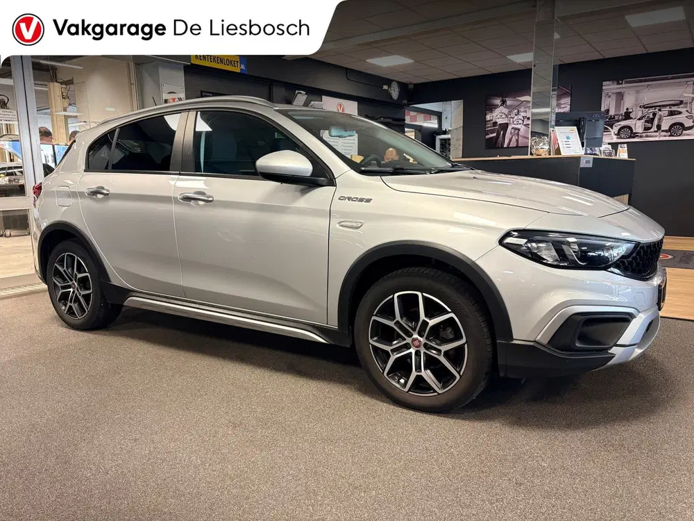 Fiat Tipo 1.0 City Cross uit 2022, foto 6