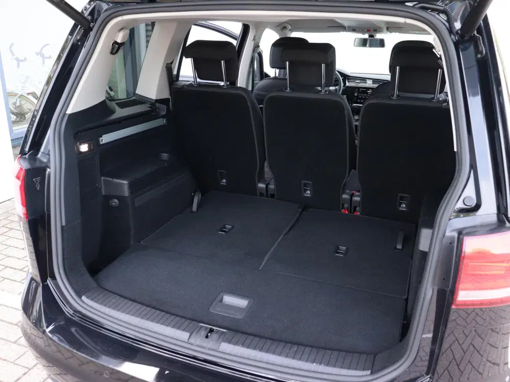 Volkswagen Touran 1.5 TSI Highline 7p uit 2019, foto 14