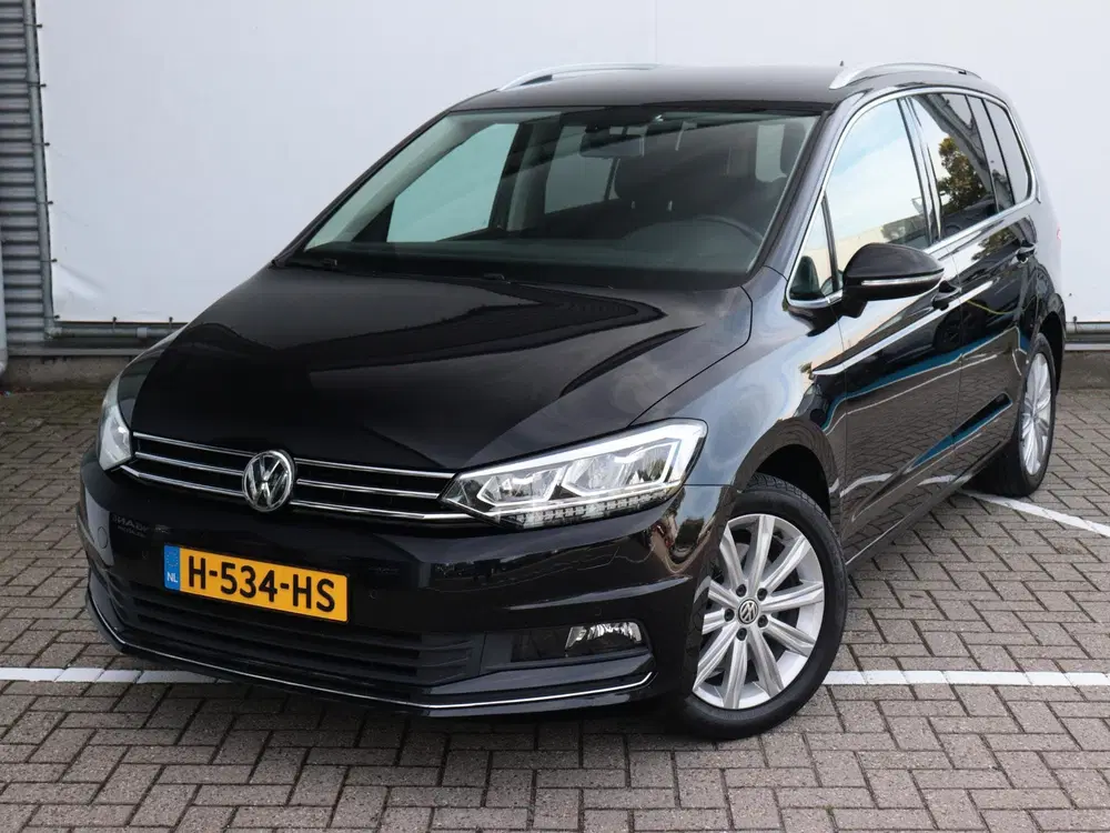 Volkswagen Touran 1.5 TSI Highline 7p uit 2019, foto 2