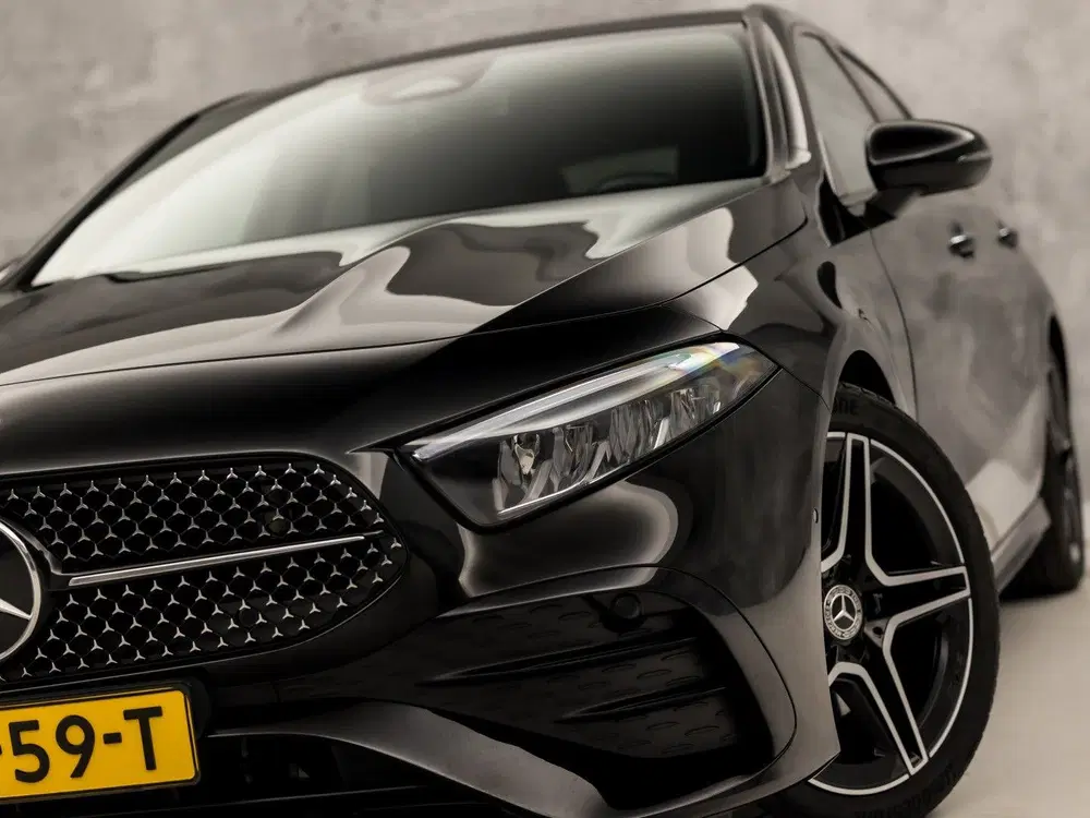 Mercedes-Benz A-Klasse 180 AMG Line Automaat (FABRIEKSGARANT uit 2023, foto 10