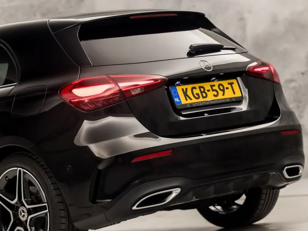 Mercedes-Benz A-Klasse 180 AMG Line Automaat (FABRIEKSGARANT uit 2023, foto 15