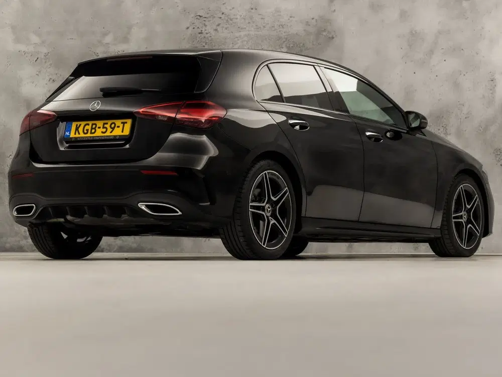 Mercedes-Benz A-Klasse 180 AMG Line Automaat (FABRIEKSGARANT uit 2023, foto 5
