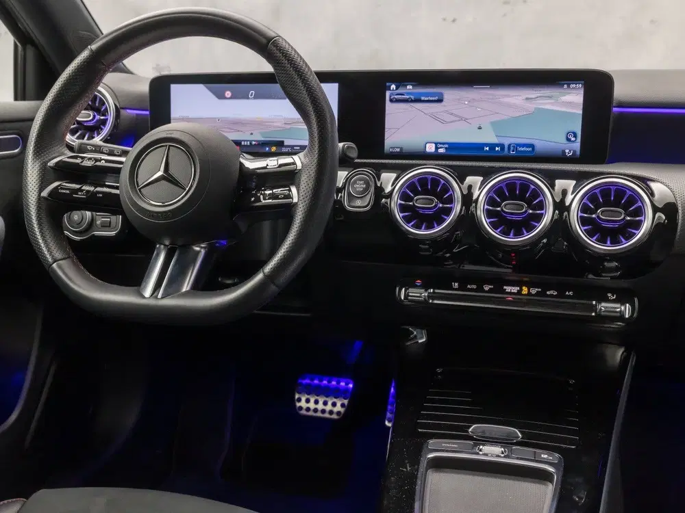 Mercedes-Benz A-Klasse 180 AMG Line Automaat (FABRIEKSGARANT uit 2023, foto 7