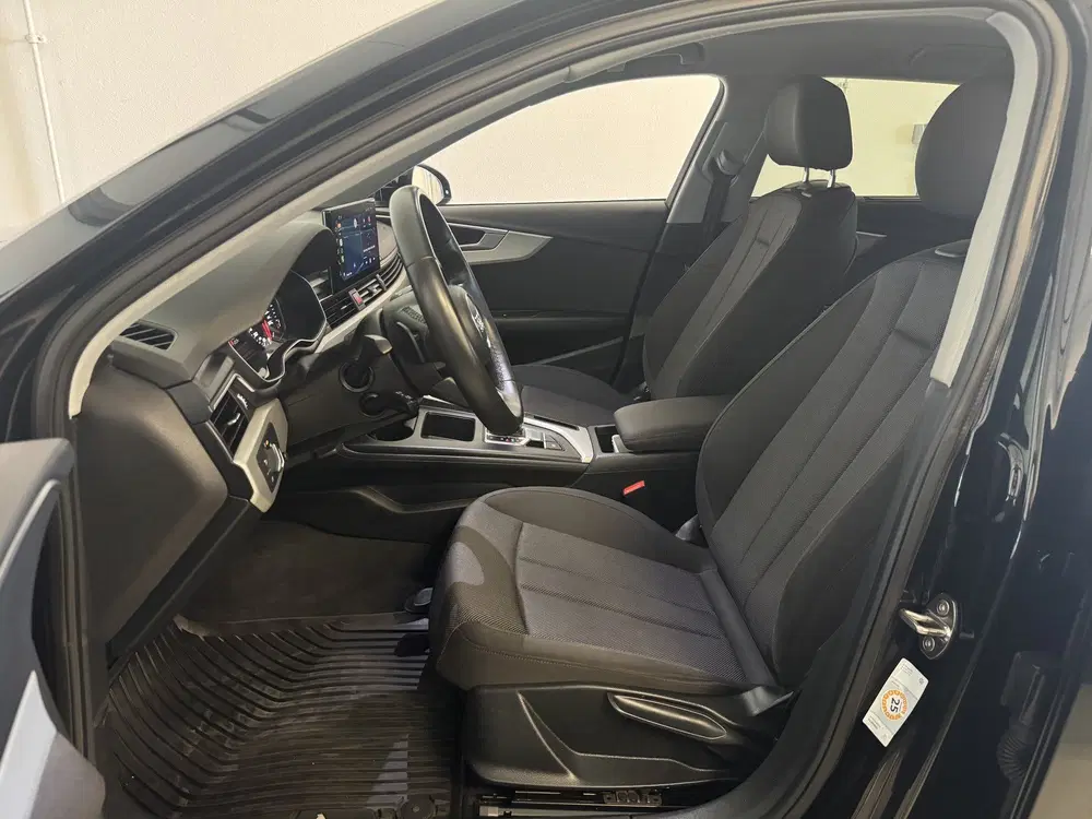 Audi A4 35 TFSI 2.0 150PK S-TRONIC PRO-LINE NAVI uit 2022, foto 11