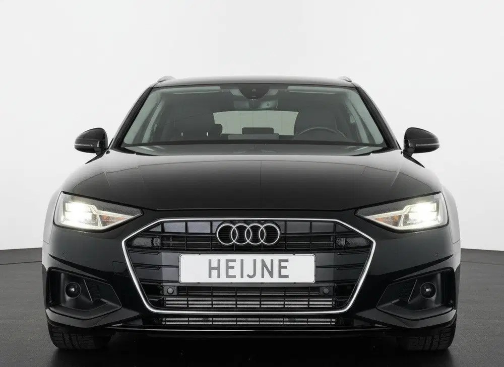 Audi A4 35 TFSI 2.0 150PK S-TRONIC PRO-LINE NAVI uit 2022, foto 2