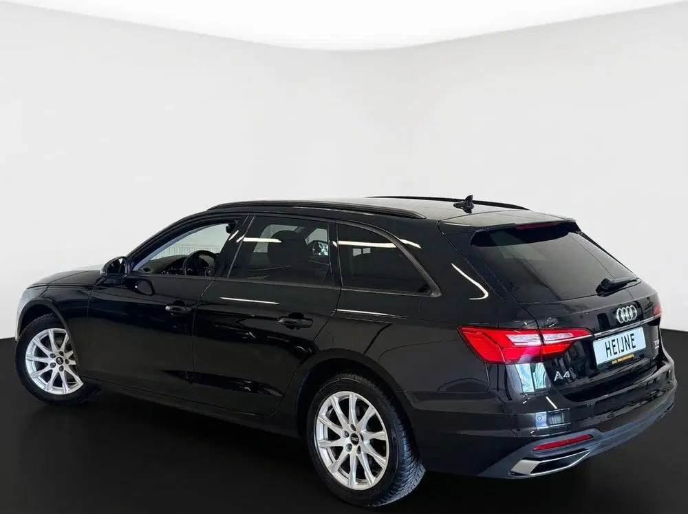 Audi A4 35 TFSI 2.0 150PK S-TRONIC PRO-LINE NAVI uit 2022, foto 6
