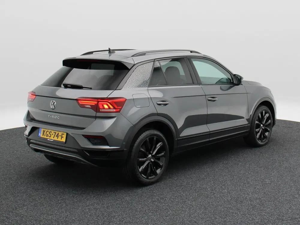Volkswagen T-Roc 1.5 TSi 150 Pk Automaat Sport Business R-L uit 2022, foto 2