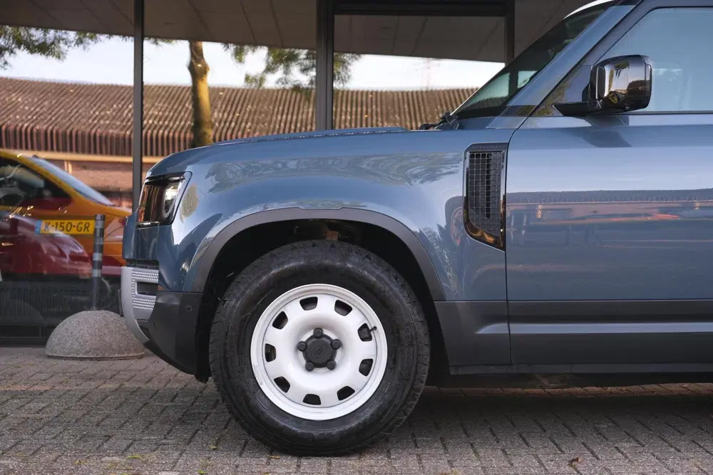 Land Rover Defender 2.0 D240 110 S uit 2021, foto 11