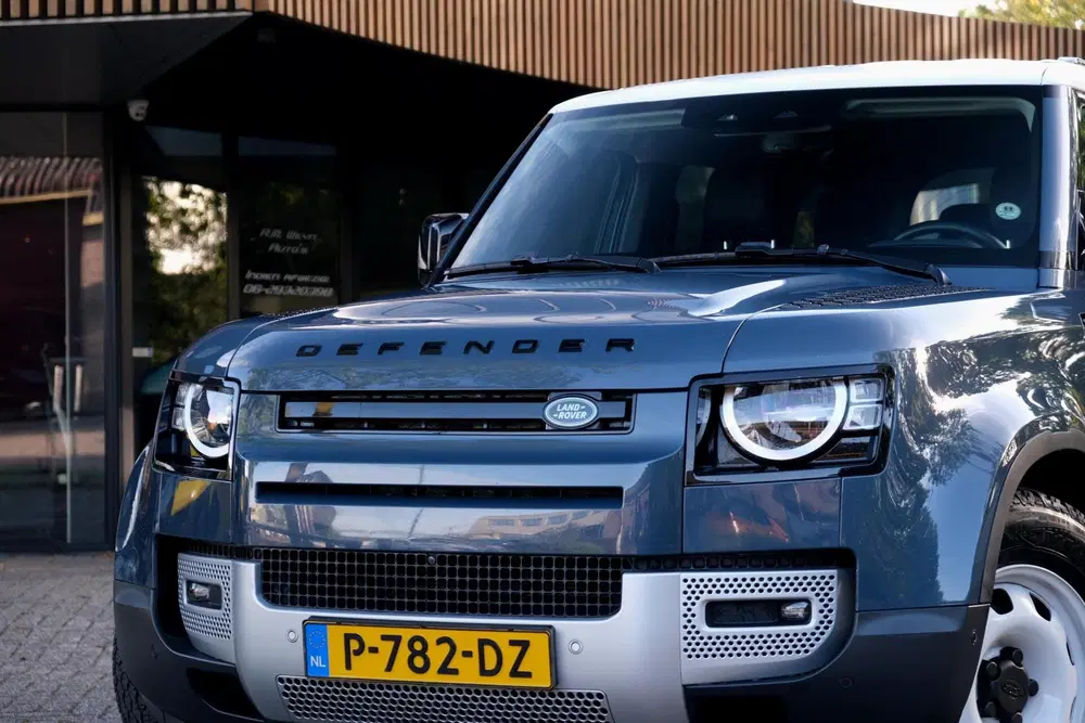 Land Rover Defender 2.0 D240 110 S uit 2021, foto 13