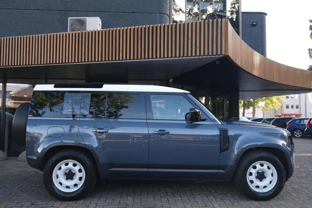 Land Rover Defender 2.0 D240 110 S uit 2021, foto 6