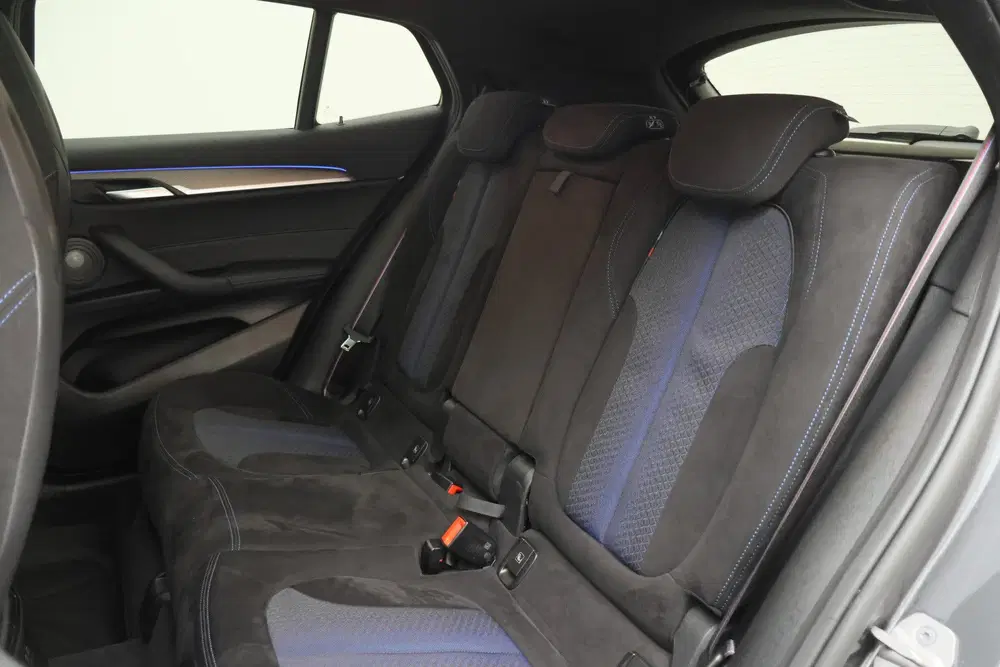 BMW X2 M35i Business Edition Plus Panoramadak uit 2021, foto 14