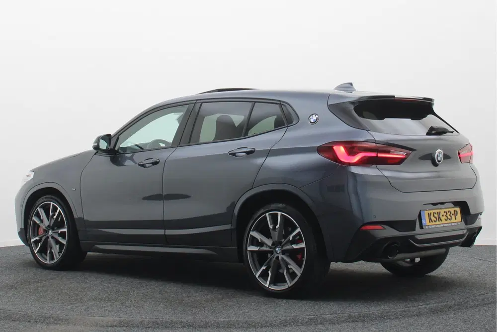 BMW X2 M35i Business Edition Plus Panoramadak uit 2021, foto 3
