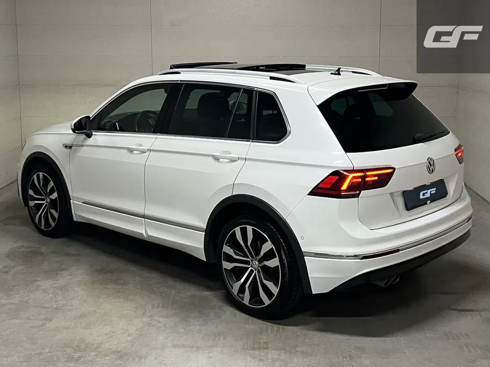 Volkswagen Tiguan 1.5 TSI R-Line Pano Virtual ACC NAP uit 2019, foto 8