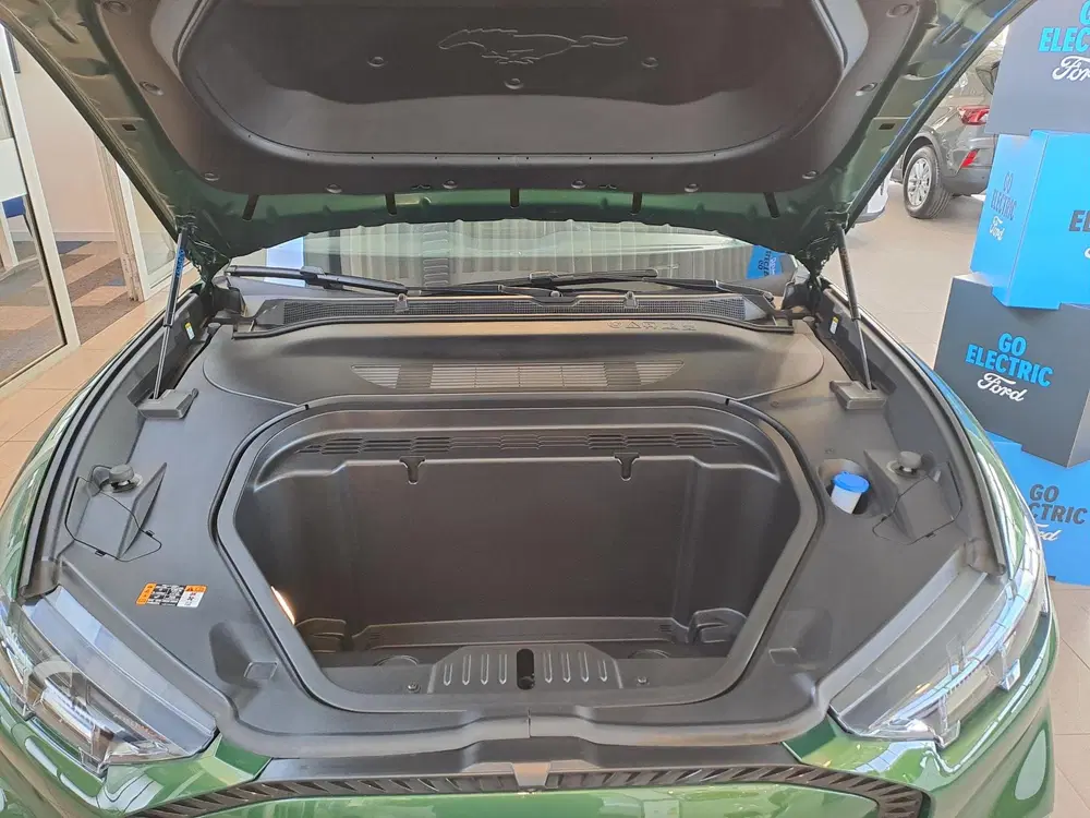 Ford Mustang Mach-E Standard RWD 75 kWh uit 2026, foto 10