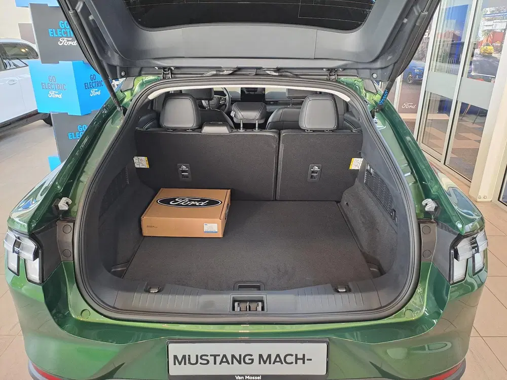 Ford Mustang Mach-E Standard RWD 75 kWh uit 2026, foto 7