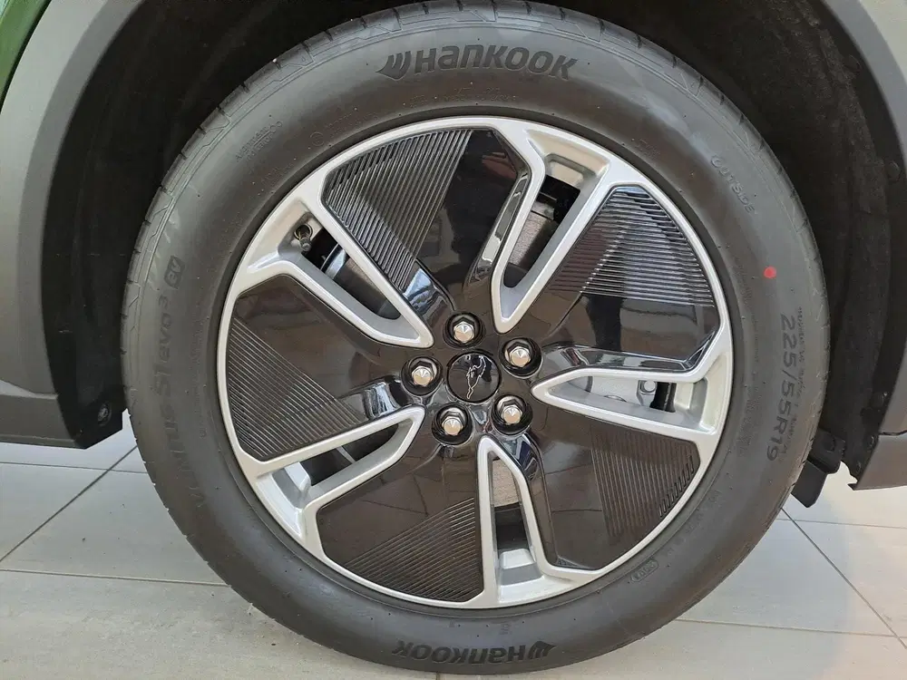 Ford Mustang Mach-E Standard RWD 75 kWh uit 2026, foto 8