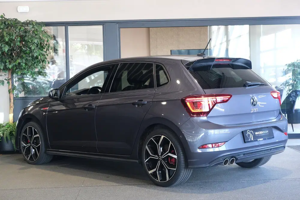 Volkswagen Polo 2.0 TSI GTI 207PK DSG Facelift IQ Matrix C uit 2022, foto 2