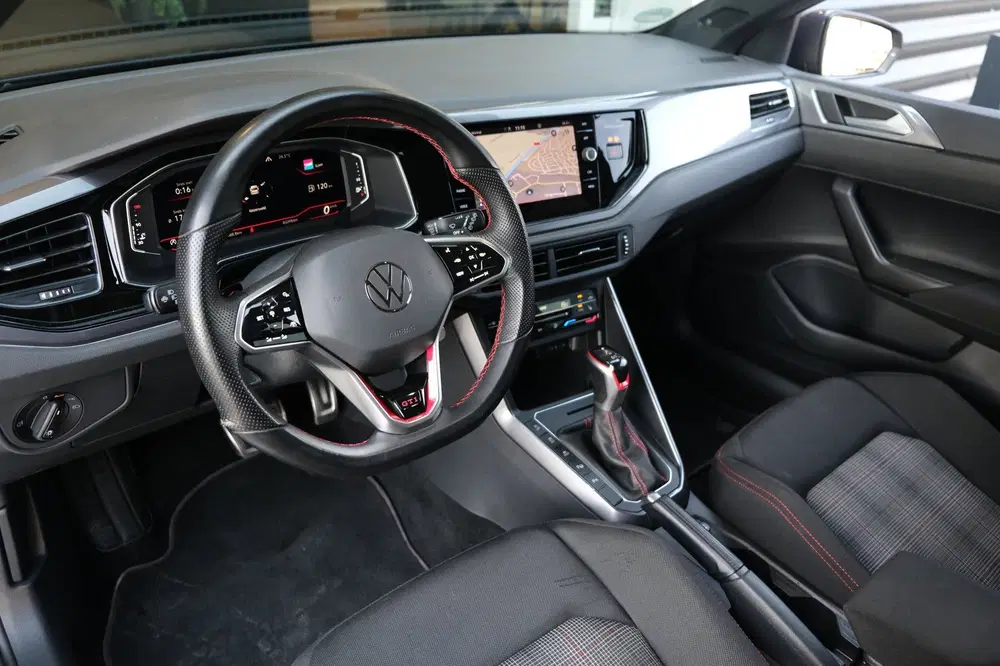 Volkswagen Polo 2.0 TSI GTI 207PK DSG Facelift IQ Matrix C uit 2022, foto 3