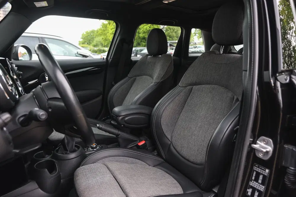 Mini Hatchback Cooper Chili uit 2019, foto 10