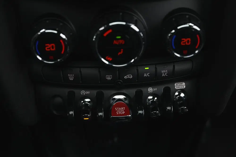 Mini Hatchback Cooper Chili uit 2019, foto 15