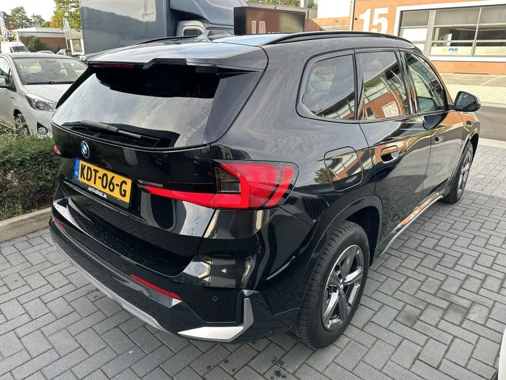 BMW X1 sDrive18i Nw Model leder X-Line uit 2022, foto 2