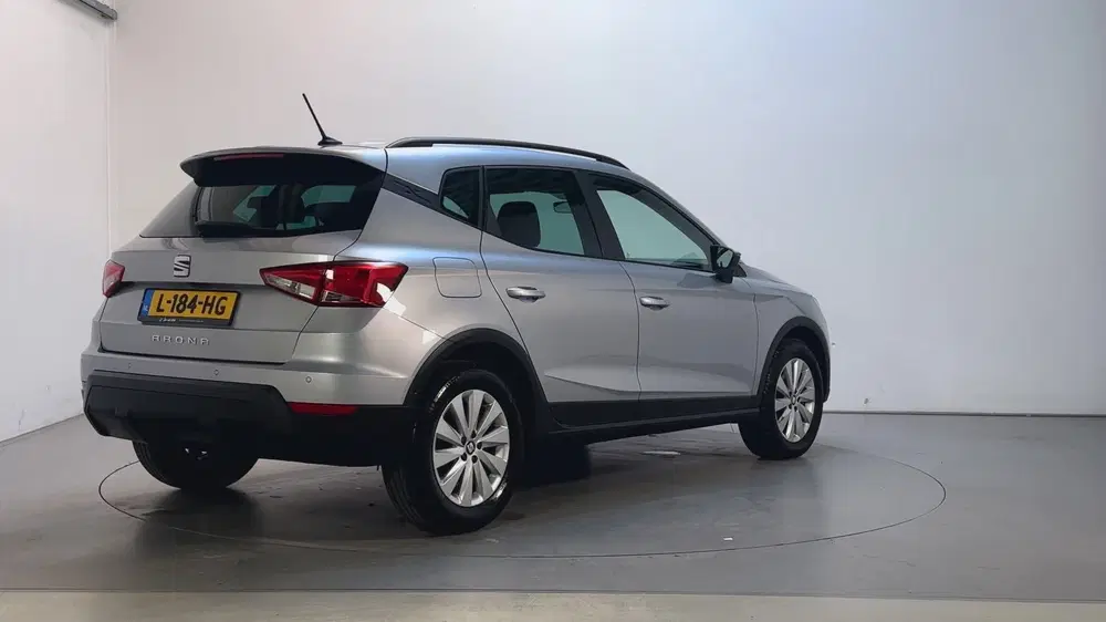 SEAT Arona 1.0 TSI Style Business Intense Camera Navi uit 2021, foto 3
