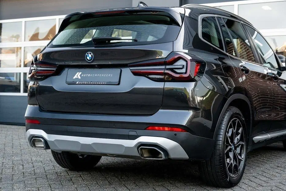 BMW X3 xDrive30e uit 2022, foto 4