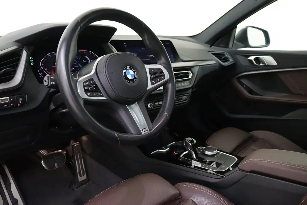 BMW 2-serie Coupé 218i High Executive M Sport Automaat uit 2022, foto 3