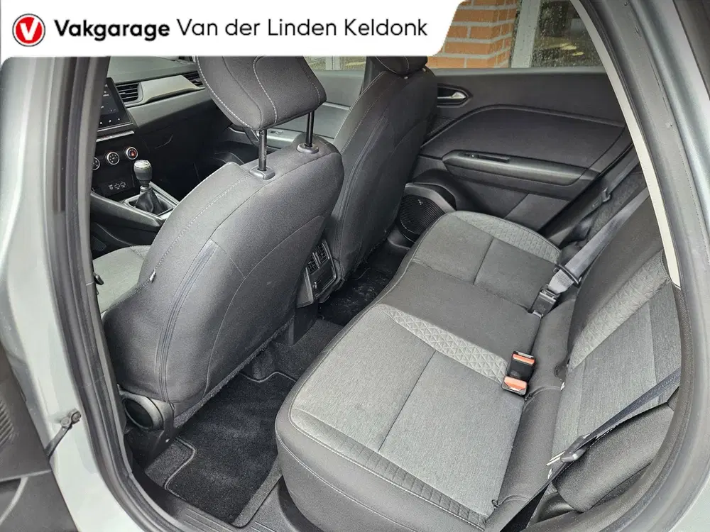 Renault Captur 1.0 TCe 90 Zen uit 2022, foto 12