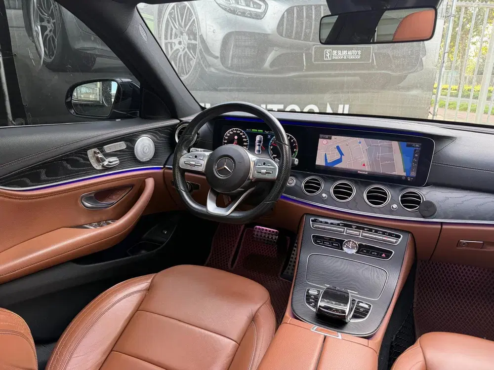 Mercedes-Benz E-Klasse 300 e Business Solution AMG Pano Carp uit 2019, foto 10