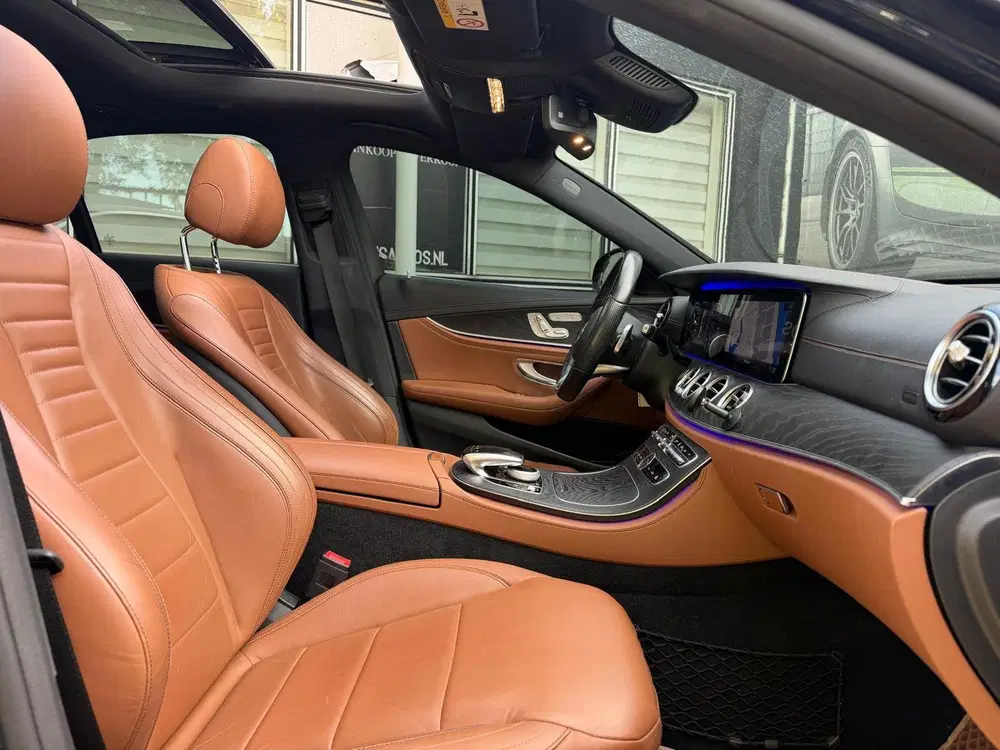 Mercedes-Benz E-Klasse 300 e Business Solution AMG Pano Carp uit 2019, foto 13