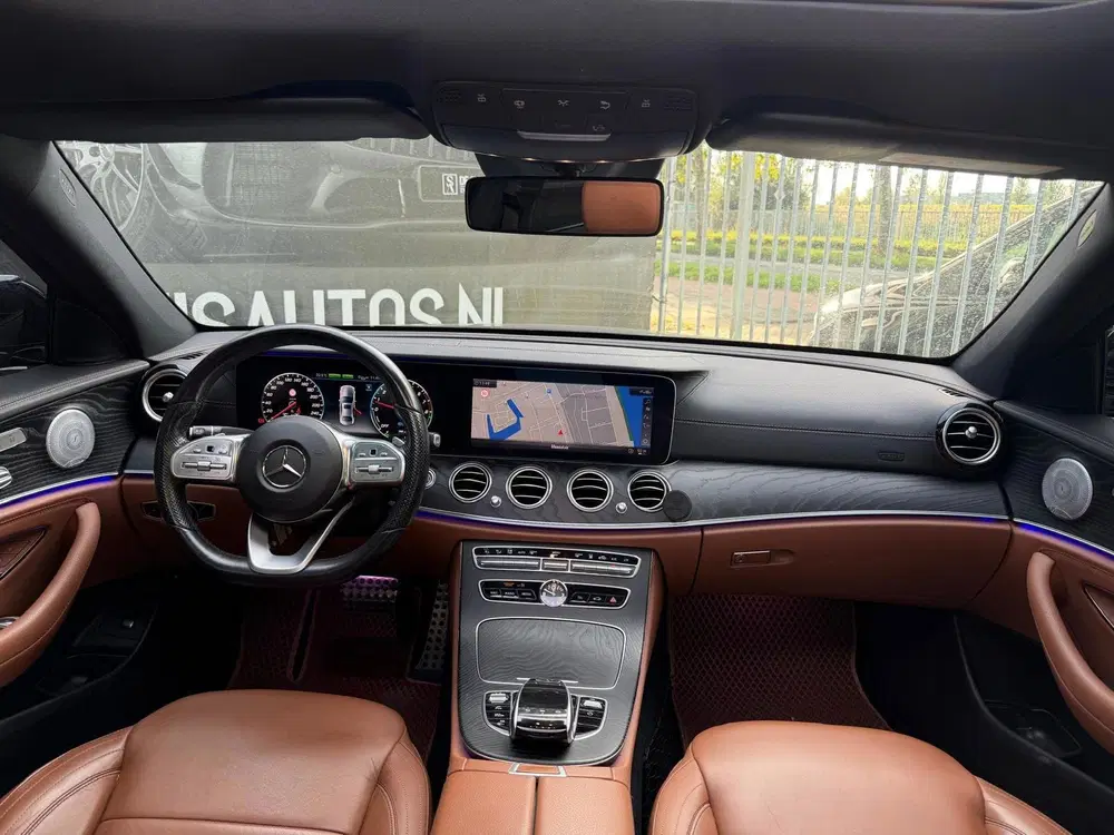 Mercedes-Benz E-Klasse 300 e Business Solution AMG Pano Carp uit 2019, foto 9