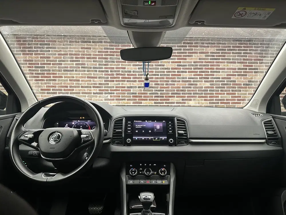 Skoda Karoq 1.5 TSI ACT Business Edition uit 2022, foto 11