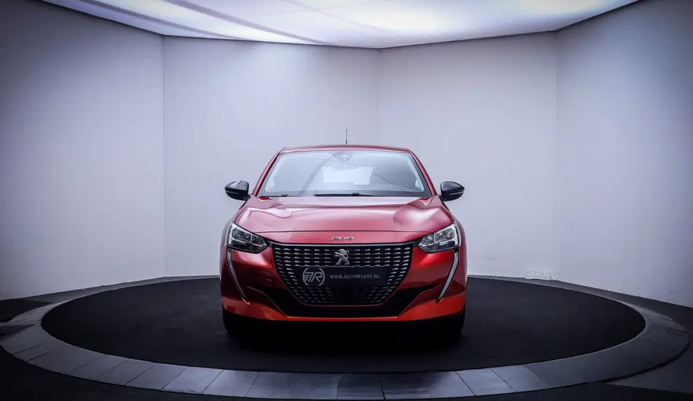 Peugeot 208 1.2T Aut. PACK Active NAVI uit 2023, foto 2
