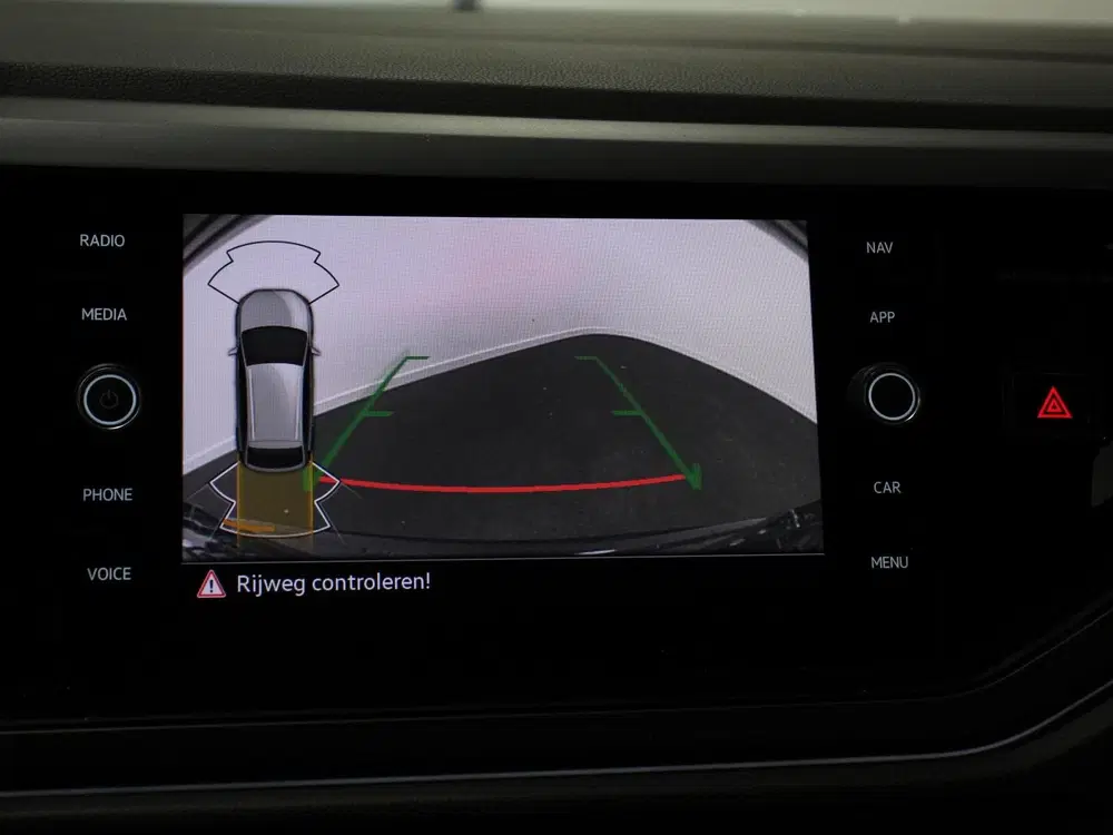 Volkswagen Taigo 1.5 TSI 150pk R-Line + Automaat Navigatie uit 2023, foto 3