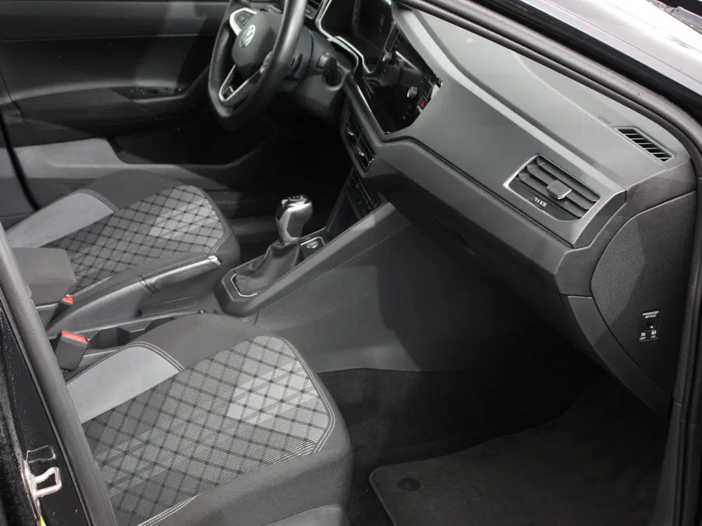Volkswagen Taigo 1.5 TSI 150pk R-Line + Automaat Navigatie uit 2023, foto 9