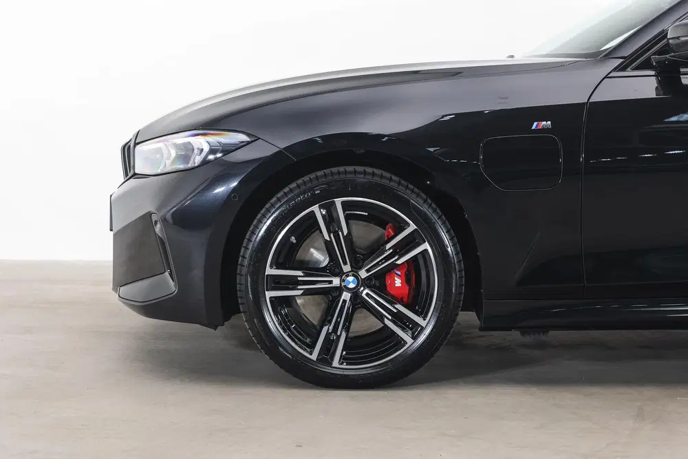 BMW 3-serie 330e M Sport Automaat uit 2026, foto 4