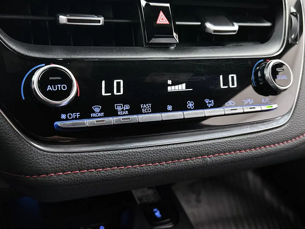Toyota Corolla 1.8 Hybrid Executive uit 2022, foto 10