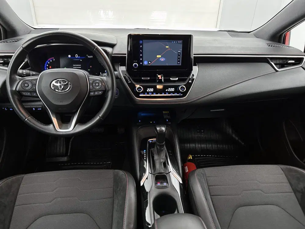 Toyota Corolla 1.8 Hybrid Executive uit 2022, foto 4