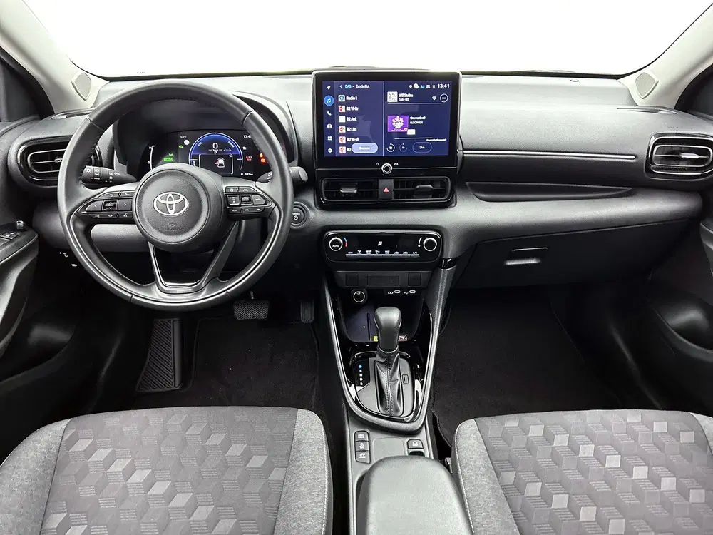 Toyota Yaris 1.5 Hybrid 115 Dynamic uit 2025, foto 4