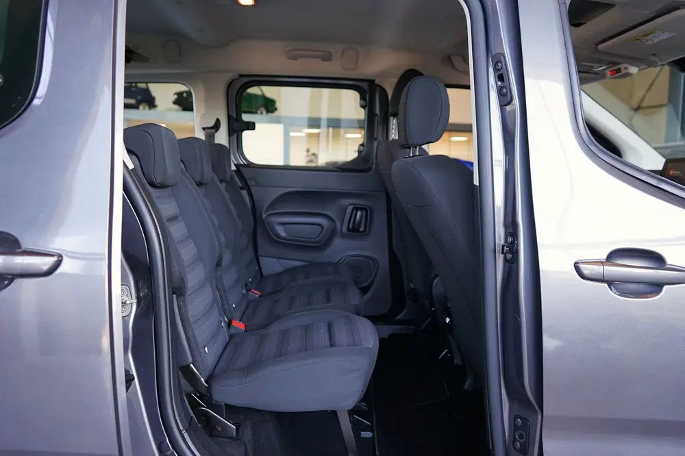 Opel Combo 1.2 Turbo L2H1 Edition uit 2019, foto 8