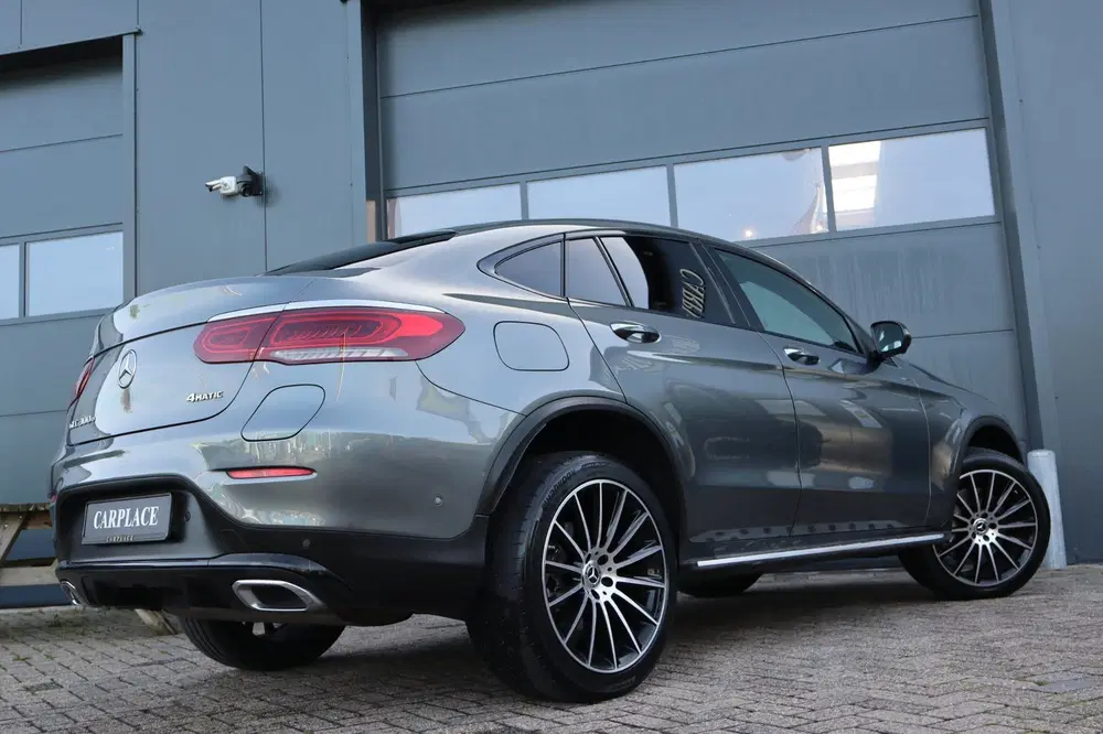 Mercedes-Benz GLC GLC-klasse Coupé 300e 4MATIC Premium Plus uit 2020, foto 3
