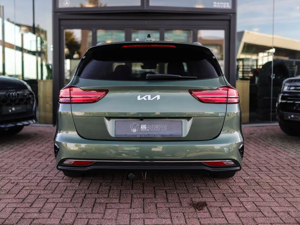 Kia Ceed 1.5 T-GDi MHEV DynamicPlusLine uit 2023, foto 15