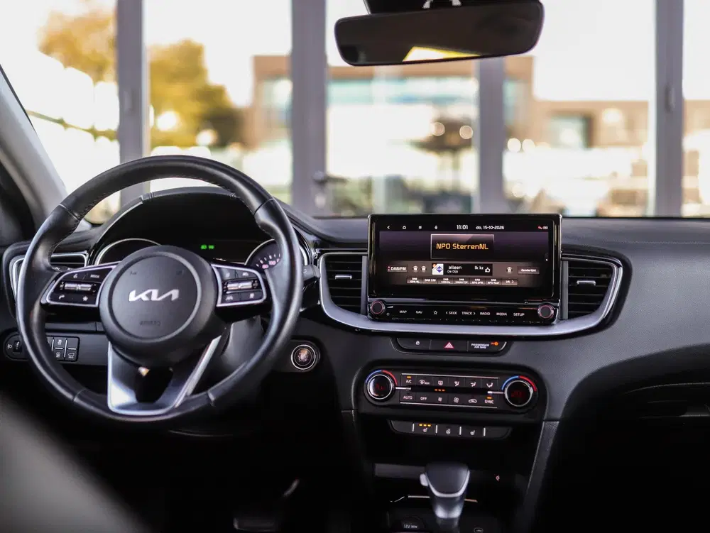 Kia Ceed 1.5 T-GDi MHEV DynamicPlusLine uit 2023, foto 3