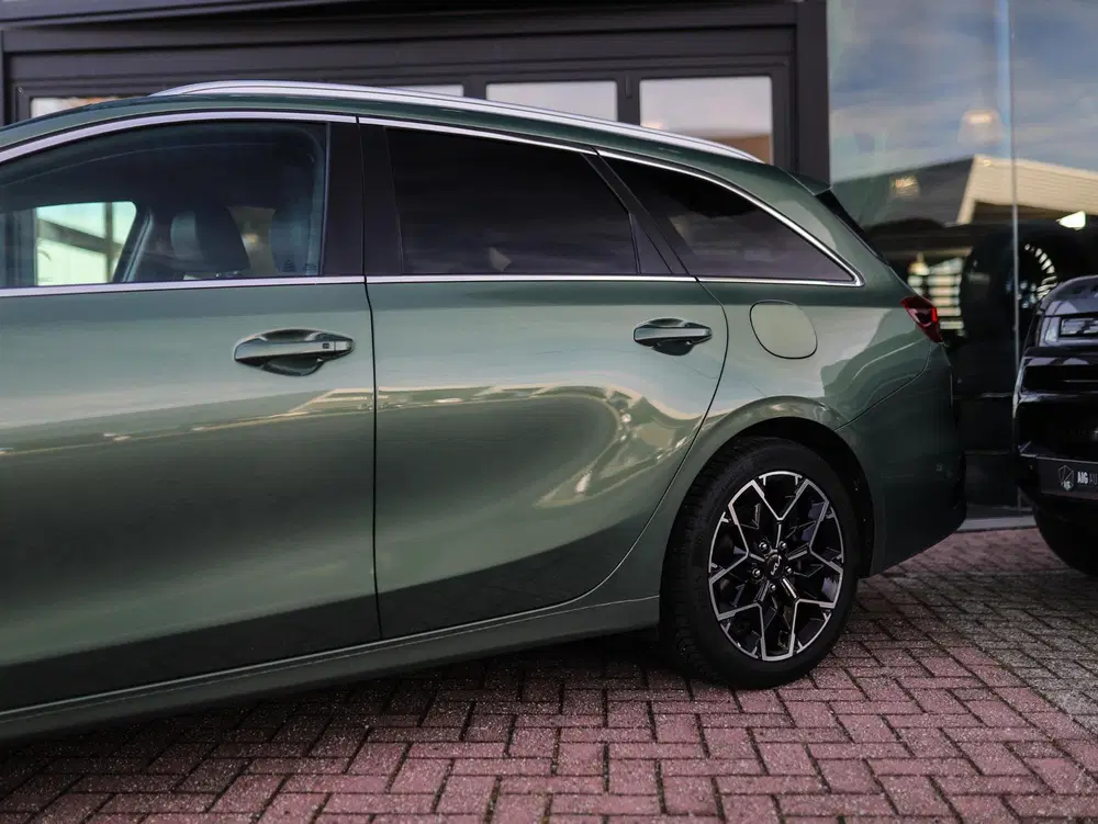 Kia Ceed 1.5 T-GDi MHEV DynamicPlusLine uit 2023, foto 5
