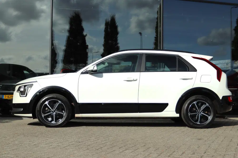 Kia Niro 1.6 GDI HYBRID EXECUTIVELINE uit 2022, foto 13