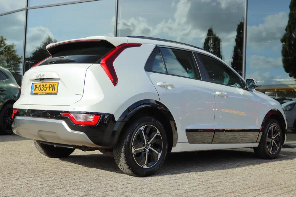 Kia Niro 1.6 GDI HYBRID EXECUTIVELINE uit 2022, foto 2