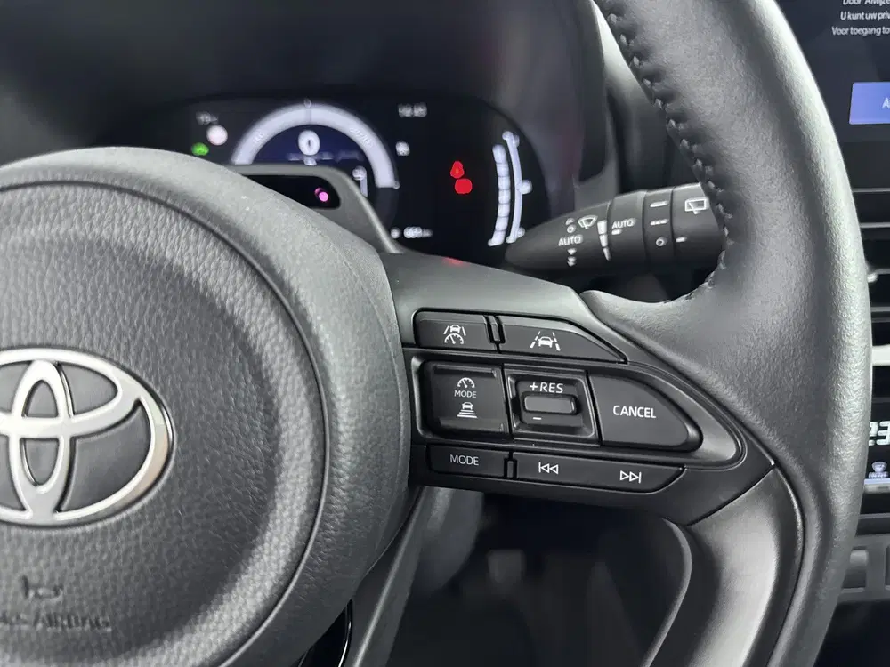 Toyota Yaris Cross 1.5 Hybrid 115 Dynamic (bj 2026) uit 2026, foto 14