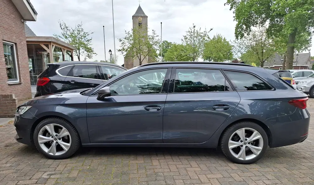 SEAT Leon 1.5 eTSI FR Launch Edition. 1ste eige uit 2021, foto 11